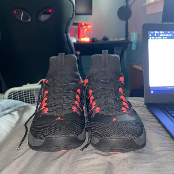 Jordan ultra fly 2 low (infrared size 8) - Picture 1 of 10
